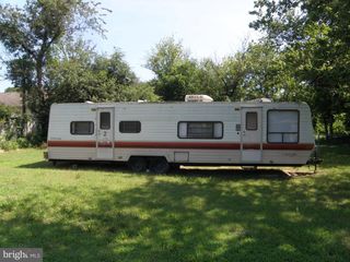 2 SMACK ALY, Bridgeville, DE 19933