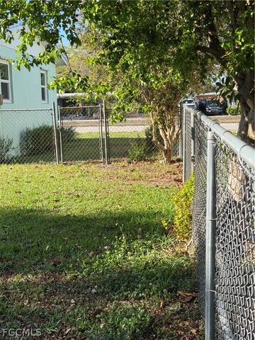 538 W Alverdez AVE, Clewiston, FL 33440