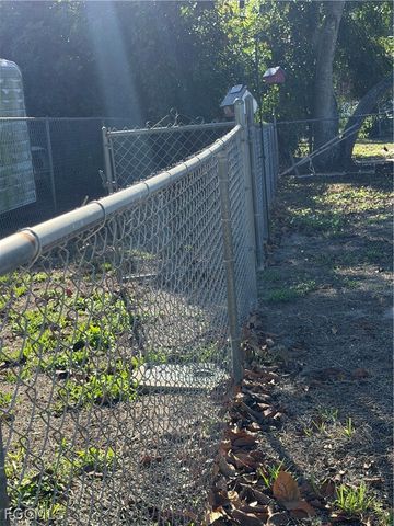 538 W Alverdez AVE, Clewiston, FL 33440