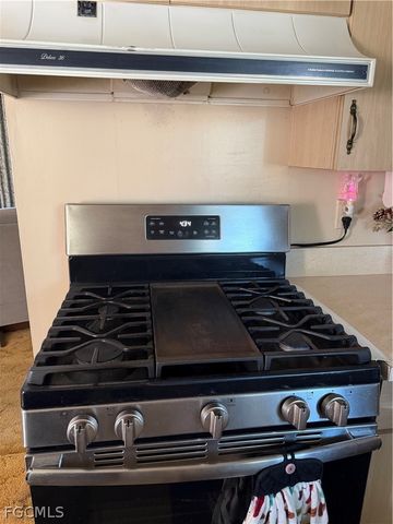 538 W Alverdez AVE, Clewiston, FL 33440