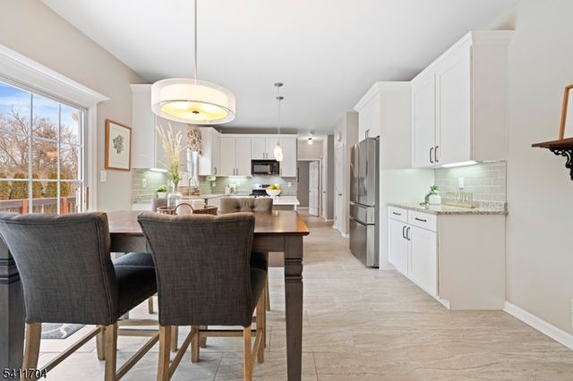 41 White Meadow Rd, Hillsborough Twp., NJ 08844