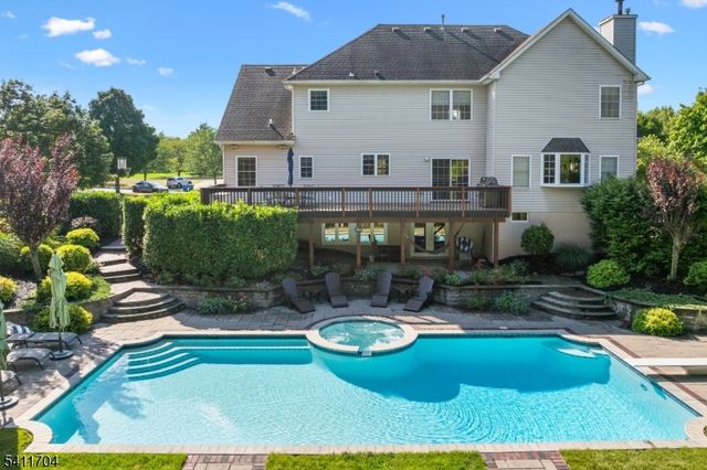 41 White Meadow Rd, Hillsborough Twp., NJ 08844