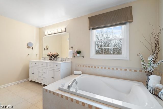 41 White Meadow Rd, Hillsborough Twp., NJ 08844