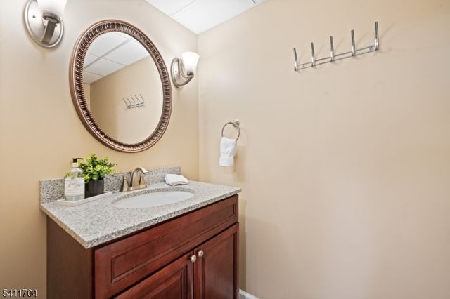 41 White Meadow Rd, Hillsborough Twp., NJ 08844