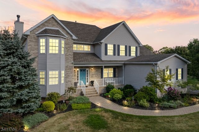 41 White Meadow Rd, Hillsborough Twp., NJ 08844