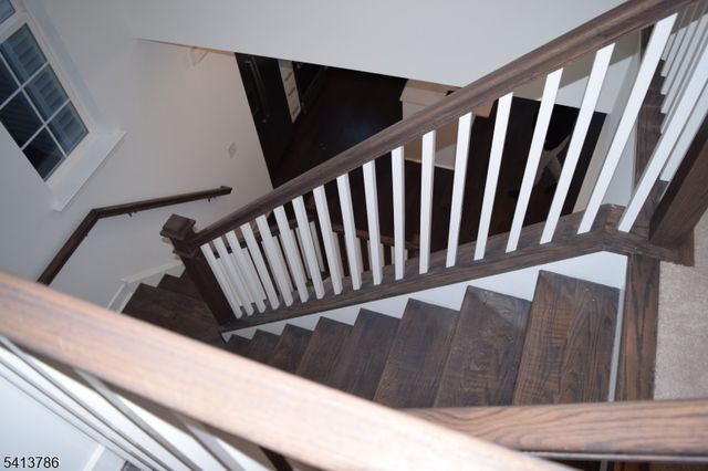 67 Veterans Way, Morris Plains Boro, NJ 07950
