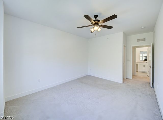 67 Veterans Way, Morris Plains Boro, NJ 07950