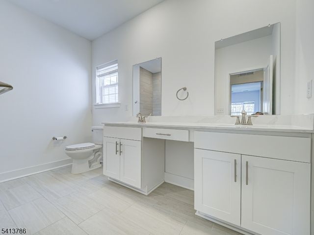 67 Veterans Way, Morris Plains Boro, NJ 07950