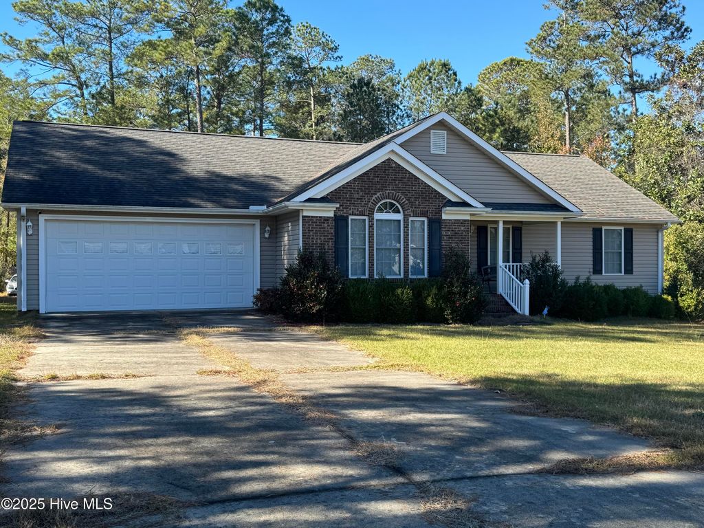 107 Switch Road, Hamlet, NC 28345