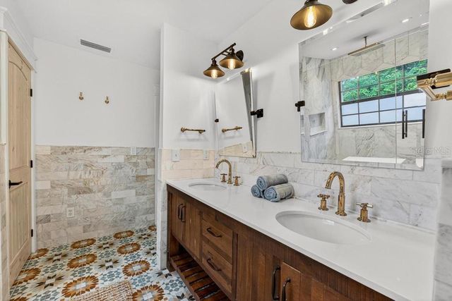 8583 NW 130TH STREET, Reddick, FL 32686