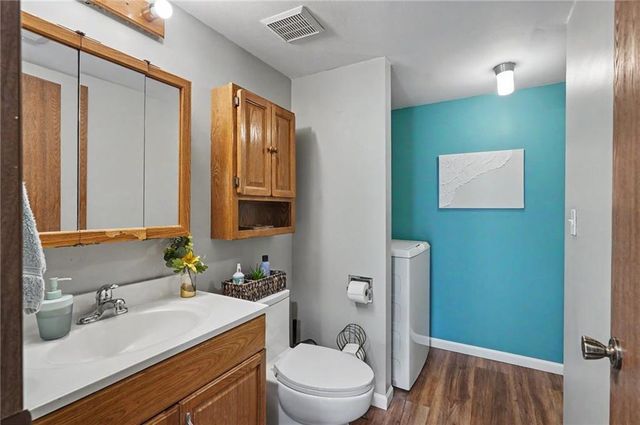 118 Glenview Drive, Lawrence, KS 66049