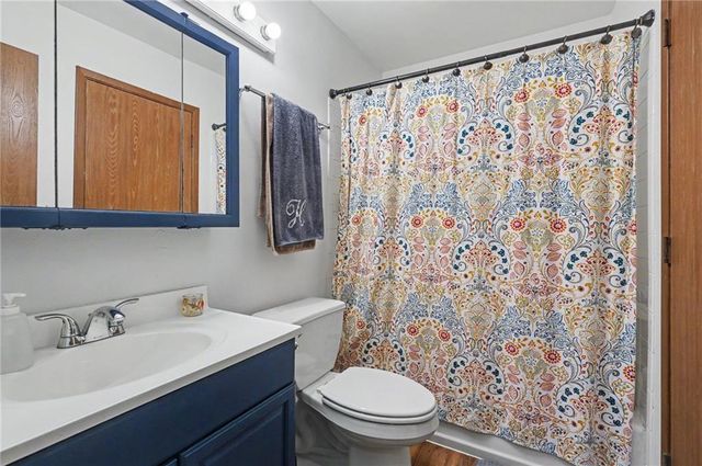 118 Glenview Drive, Lawrence, KS 66049