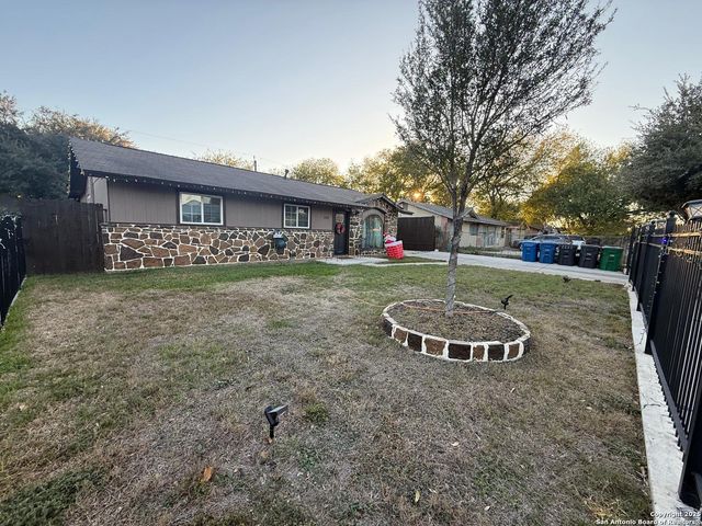 2214 six mile, San Antonio, TX 78224