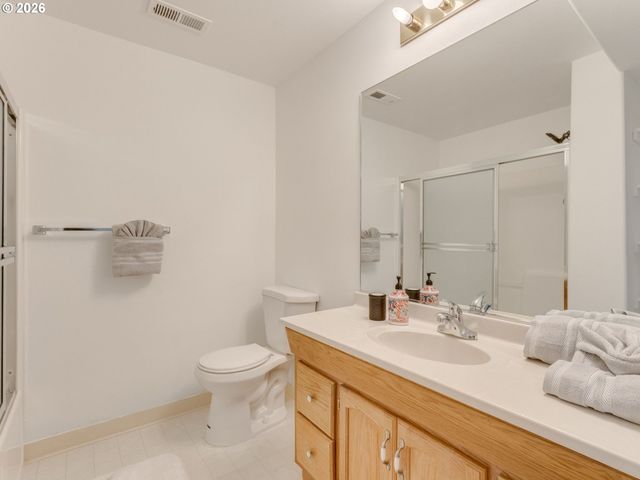 26423 S BEAVERCREEK Rd, Beavercreek, OR 97004