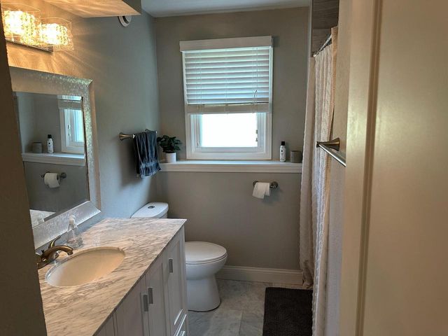 10226 W Steeple View LANE, Franklin, WI 53132