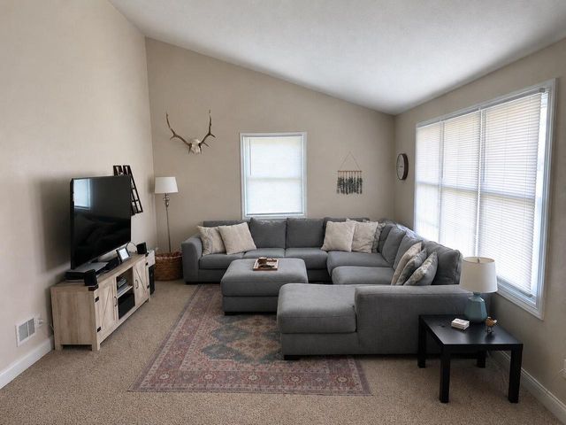 10226 W Steeple View LANE, Franklin, WI 53132