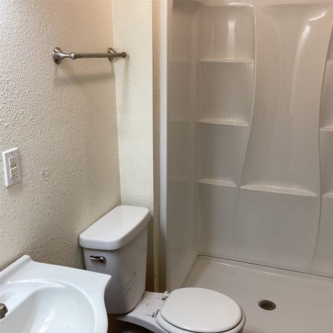 1506 S Travis Street, Denison, TX 75021