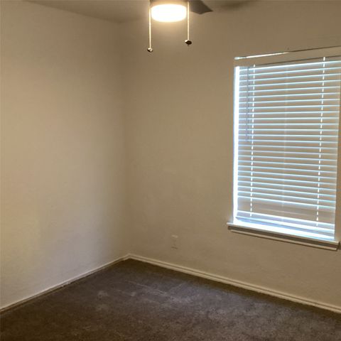 1506 S Travis Street, Denison, TX 75021