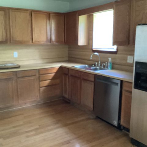 1506 S Travis Street, Denison, TX 75021