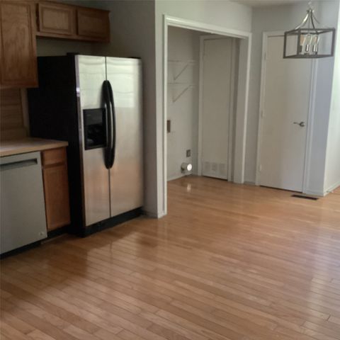 1506 S Travis Street, Denison, TX 75021
