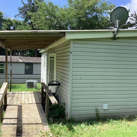 1506 S Travis Street, Denison, TX 75021
