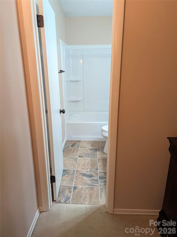 204 Scottlynn Drive, Asheville, NC 28806