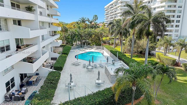 199 Ocean Lane Drive 311, Key Biscayne, FL 33149