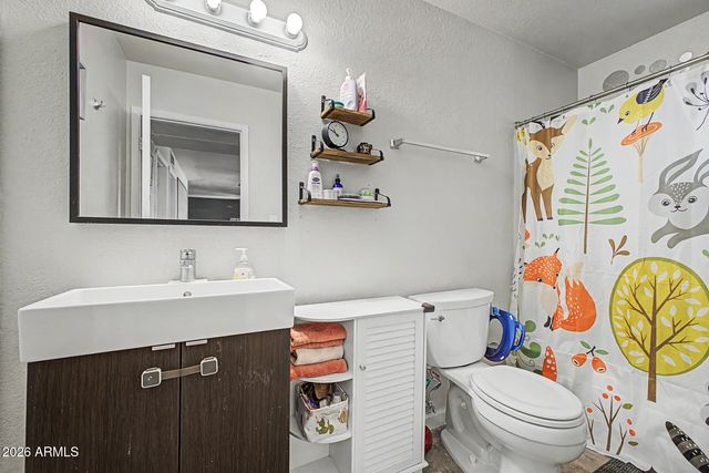 17611 N 45TH Avenue, Glendale, AZ 85308