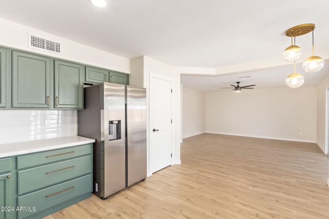 1018 W Kings Avenue, Phoenix, AZ 85023