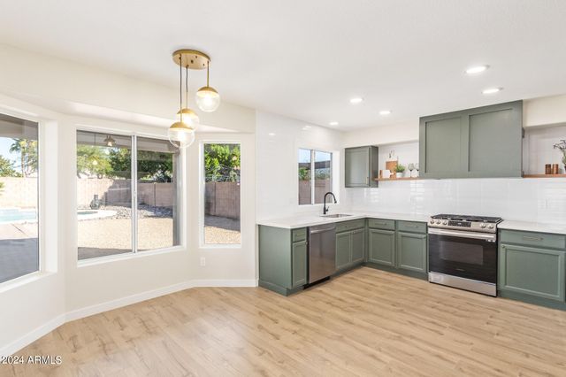 1018 W Kings Avenue, Phoenix, AZ 85023