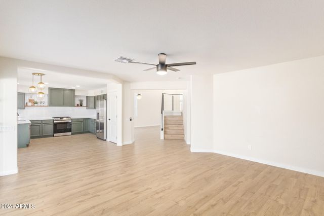 1018 W Kings Avenue, Phoenix, AZ 85023