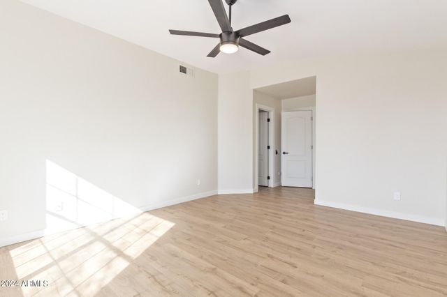 1018 W Kings Avenue, Phoenix, AZ 85023