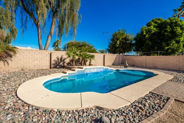 1018 W Kings Avenue, Phoenix, AZ 85023