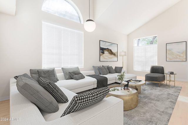 1018 W Kings Avenue, Phoenix, AZ 85023