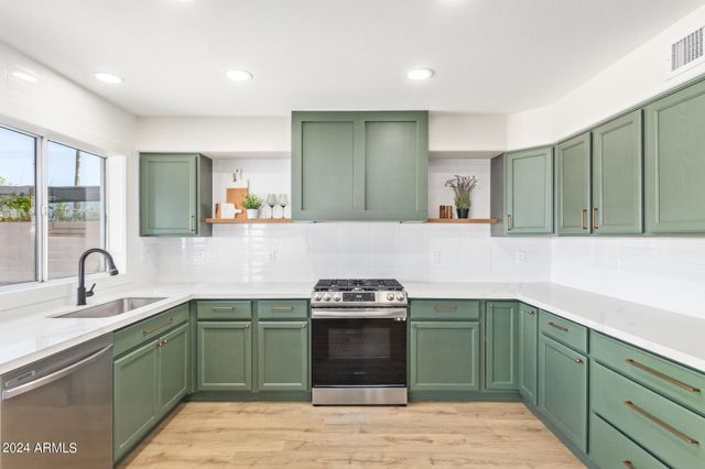 1018 W Kings Avenue, Phoenix, AZ 85023