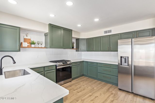 1018 W Kings Avenue, Phoenix, AZ 85023