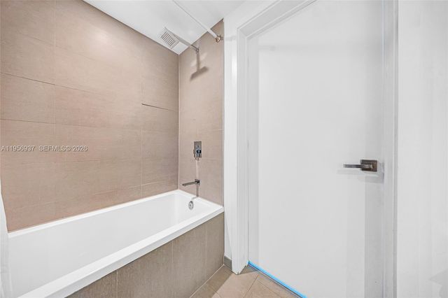 1080 Brickell Ave 2708, Miami, FL 33131