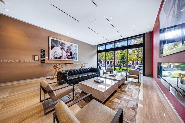 1080 Brickell Ave 2708, Miami, FL 33131