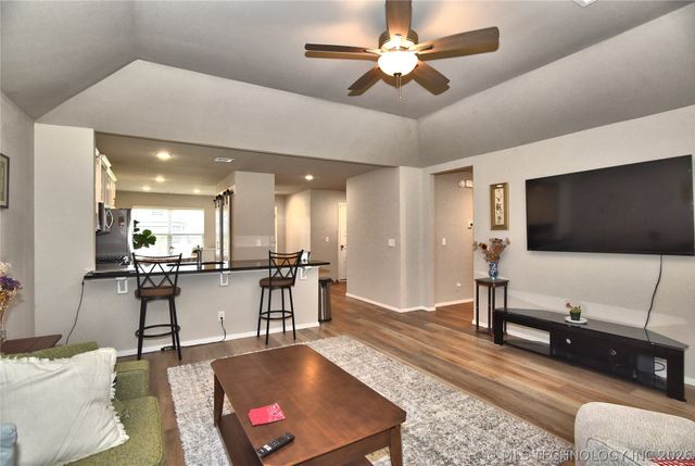 13916 S Quincy Street, Glenpool, OK 74033