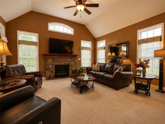 1436 Grand Meadows Way, Webster, NY 14580