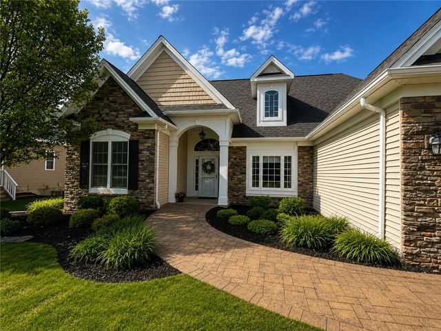 1436 Grand Meadows Way, Webster, NY 14580