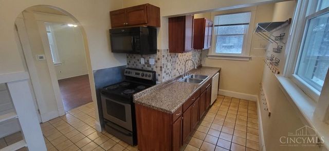 1831 W North Bend Road, Cincinnati, OH 45224