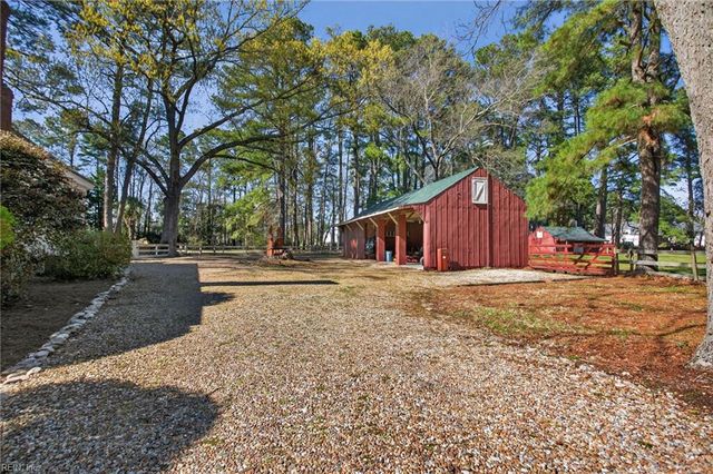 1105 Waters RD, Chesapeake, VA 23322