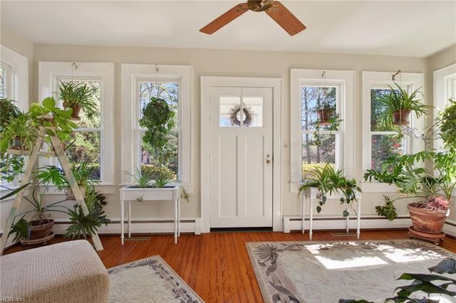 1105 Waters RD, Chesapeake, VA 23322