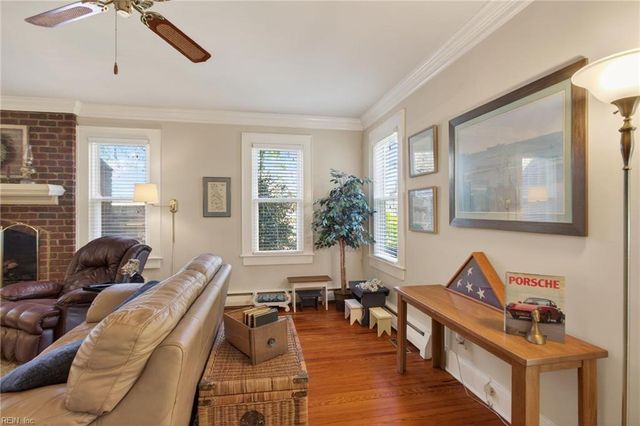 1105 Waters RD, Chesapeake, VA 23322