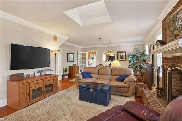 1105 Waters RD, Chesapeake, VA 23322