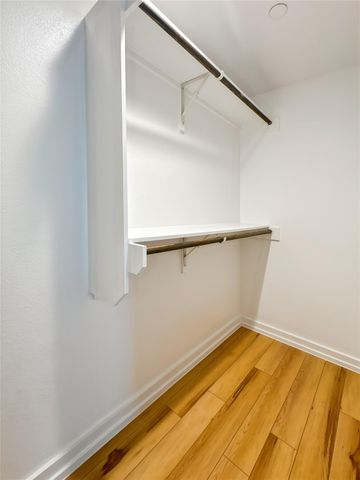 2309 Montopolis DR 8, Austin, TX 78741
