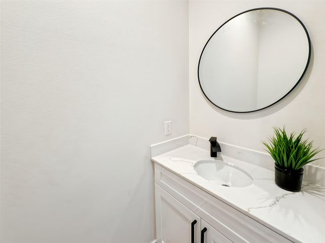 2309 Montopolis DR 8, Austin, TX 78741