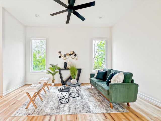 2309 Montopolis DR 8, Austin, TX 78741