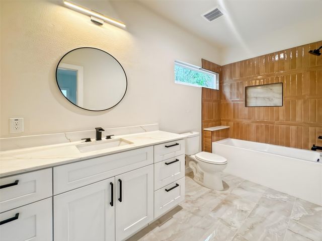 2309 Montopolis DR 8, Austin, TX 78741
